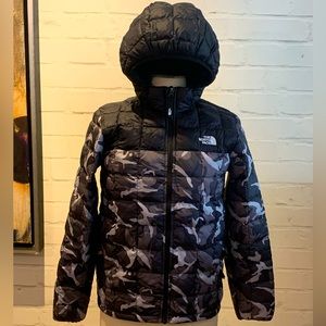 NWOT North Face Boys 14-16 Winter Parka